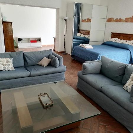 Delizioso Open Space Da Letizia Pomezia Kültér fotó